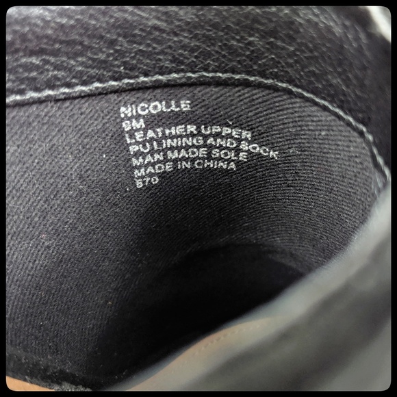 Steve Madden black suede heeled peep-toe, like new - Picture 4 of 7